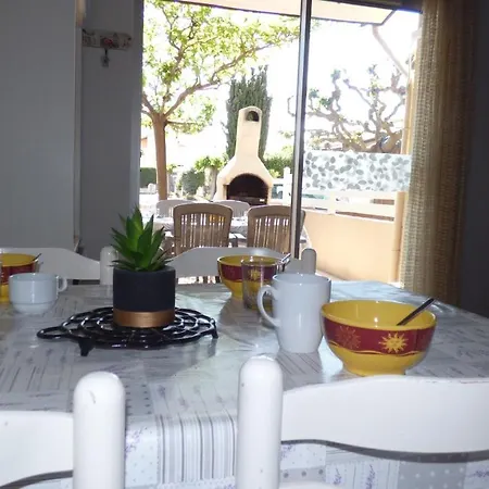 Holiday home Pavillon T2 Mezzanine, Les Fregates, St Pierre La